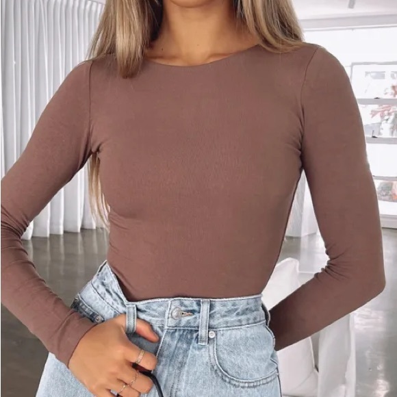 White Fox Boutique Tops - White Fox The Comeback Long Sleeve Bodysuit (Mocha)